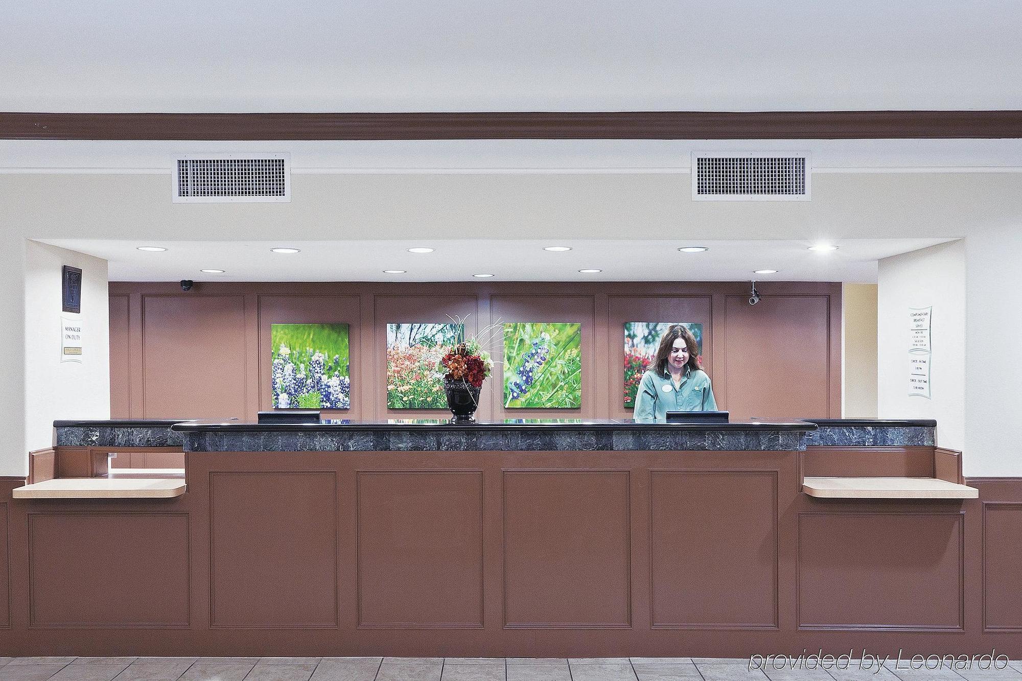 Palacio Royale Inn Signature Katy Exterior photo